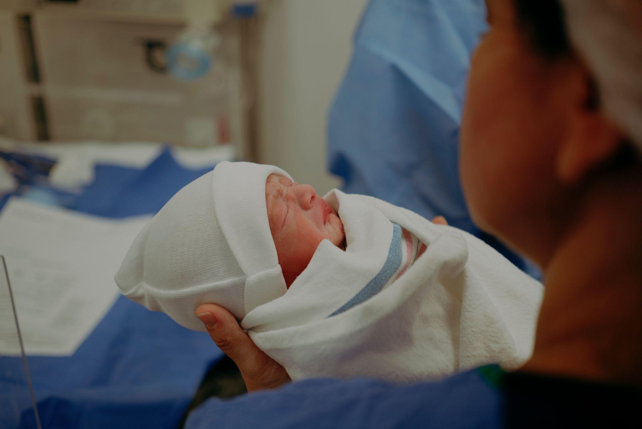 prvi lekarski pregled novorodjenceta